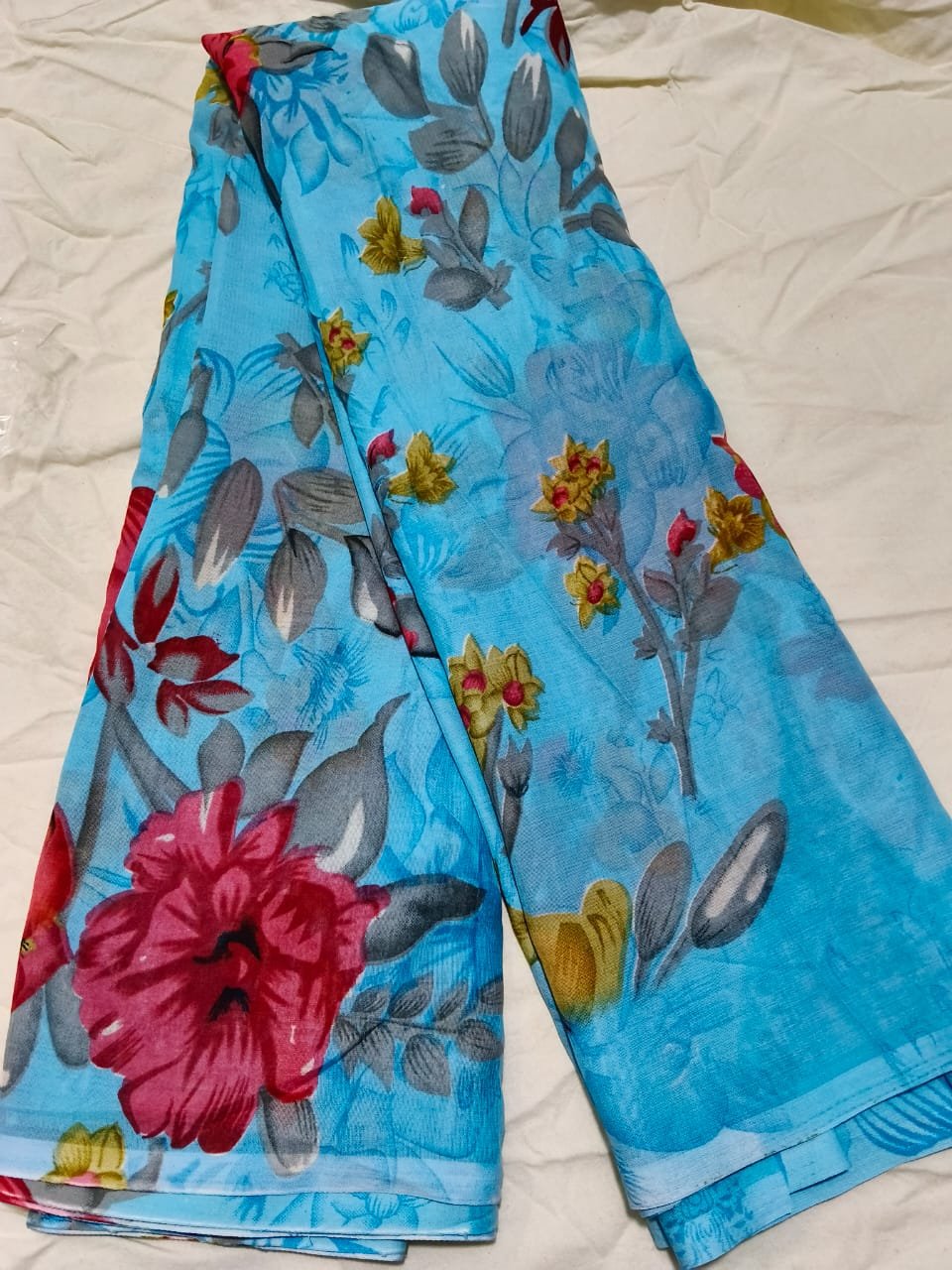 Violet Floral Printed Daily Wear Saree | Soft Lightweight Saree for Women - Image 2